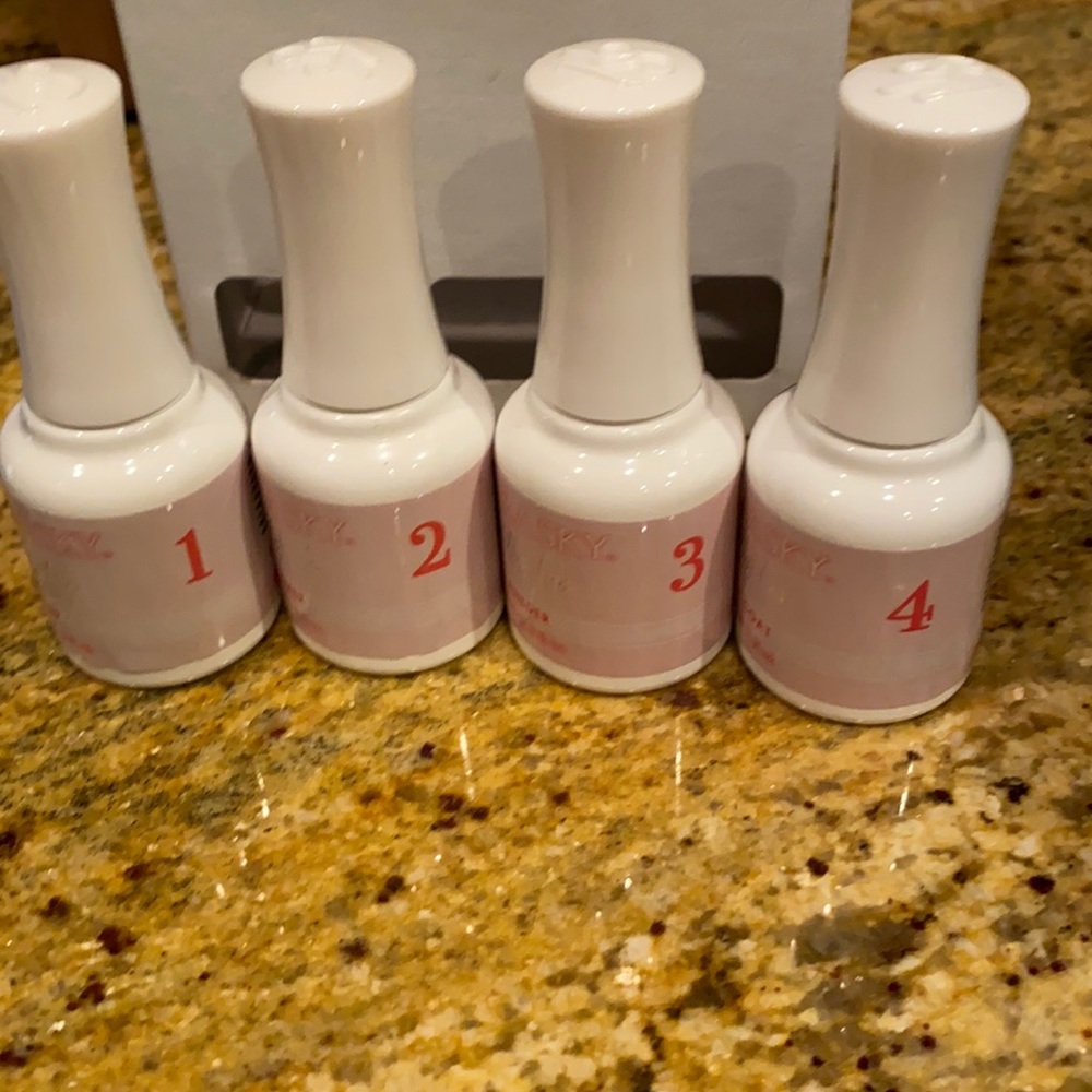 Kiara Sky Gelly Tip Essentials